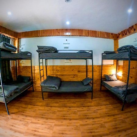 Odin Hostel Jibhi Экстерьер фото